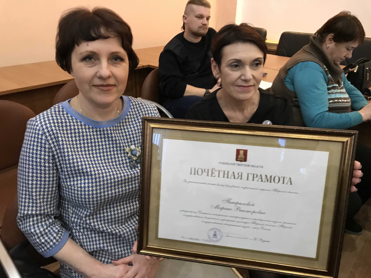 Пешеходная экскурсия. Экскурсовод в вологодском кремле. Экскурсовод вологда. Гид ташкент. Экскурсовод в вологодском кремле.